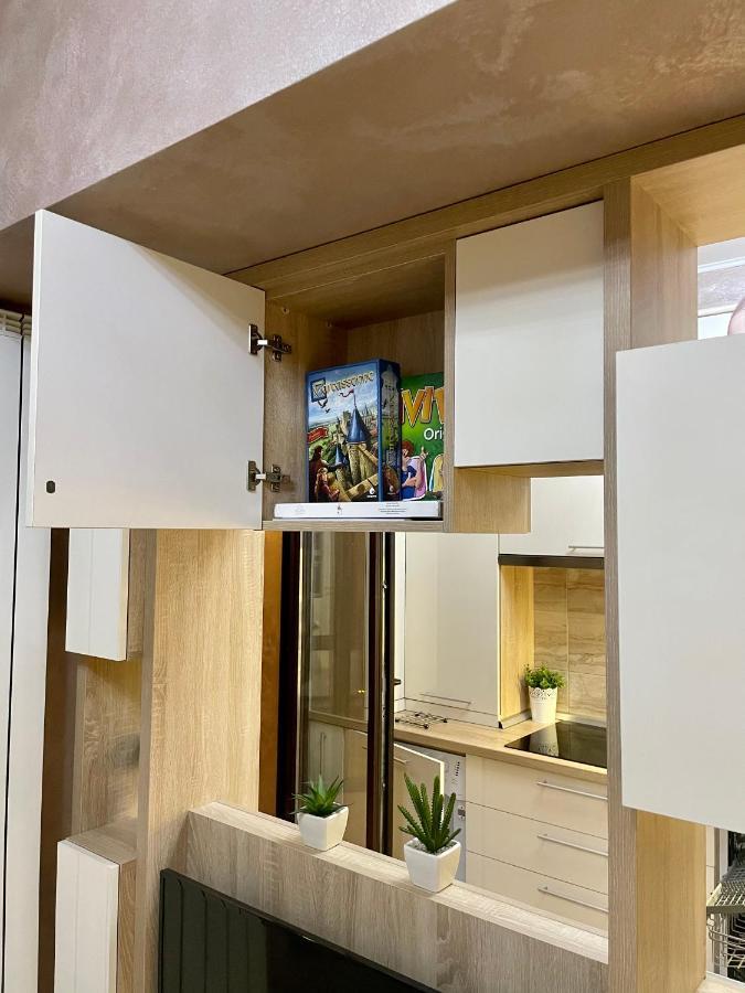 Home Away From Home - Dristor บูคาเรสต์ ภายนอก รูปภาพ